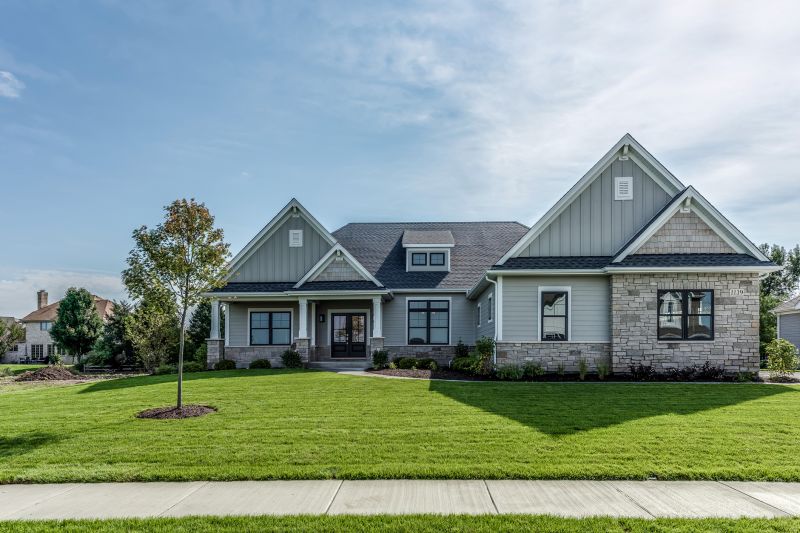 Get Professional Siding Repair To Enhance Property Aesthetics!